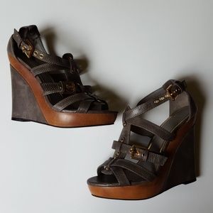 ELLE Wedge